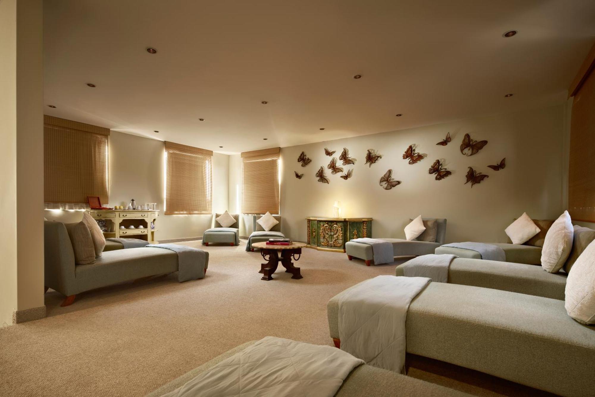 Fiesta Americana Hacienda Истапан де ла Сал Екстериор снимка The spa at The Landmark