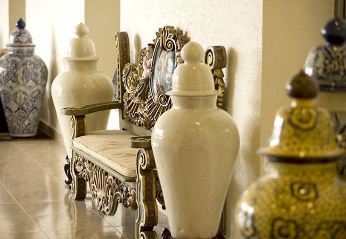 Fiesta Americana Hacienda Истапан де ла Сал Екстериор снимка A Ming dynasty porcelain vase