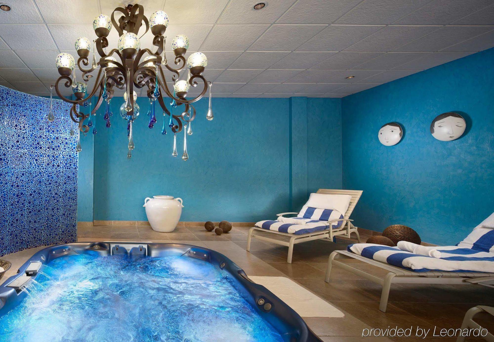 Fiesta Americana Hacienda Истапан де ла Сал Екстериор снимка The spa at the hotel