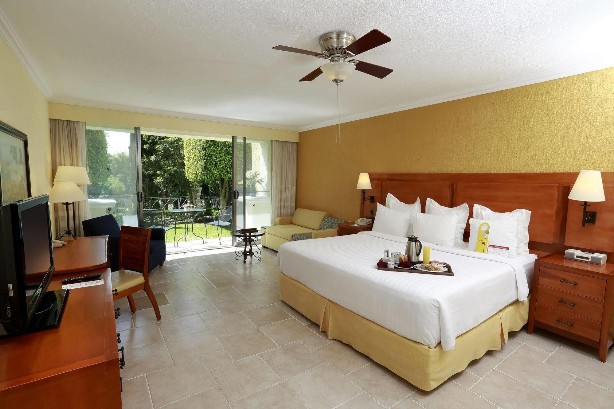 Fiesta Americana Hacienda Истапан де ла Сал Екстериор снимка A room at the Hilton San Salvador